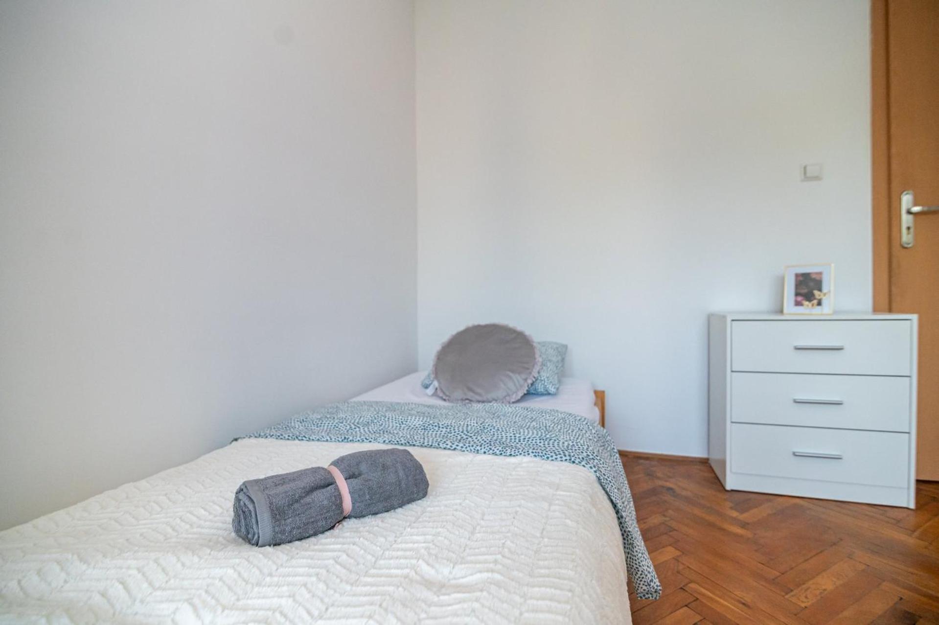 Regem Pokoje Nowogrodzka Varşova Dış mekan fotoğraf